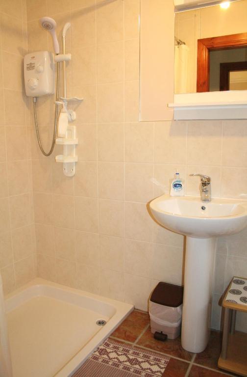 Ken-Mar House Bed And Breakfast Ballymoney Ngoại thất bức ảnh